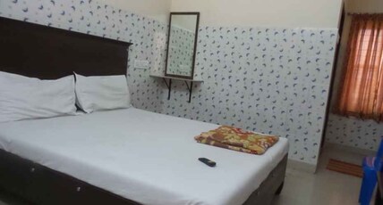 VISHNU RESIDENCY Room Type - Deluxe ac room
