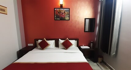 Shiv Pratap Residency Room Type - Deluxe Room