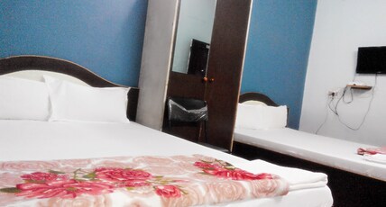 Hotel Pragya International Room Type - Standard Triple Room