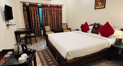 Hotel Moti Mahal Room Type - Mountain View Room with Balcony