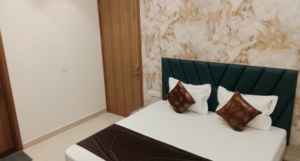 Hotel Pearl Room Type - Deluxe Room