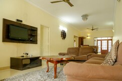 FORT BEACH APARTMENT