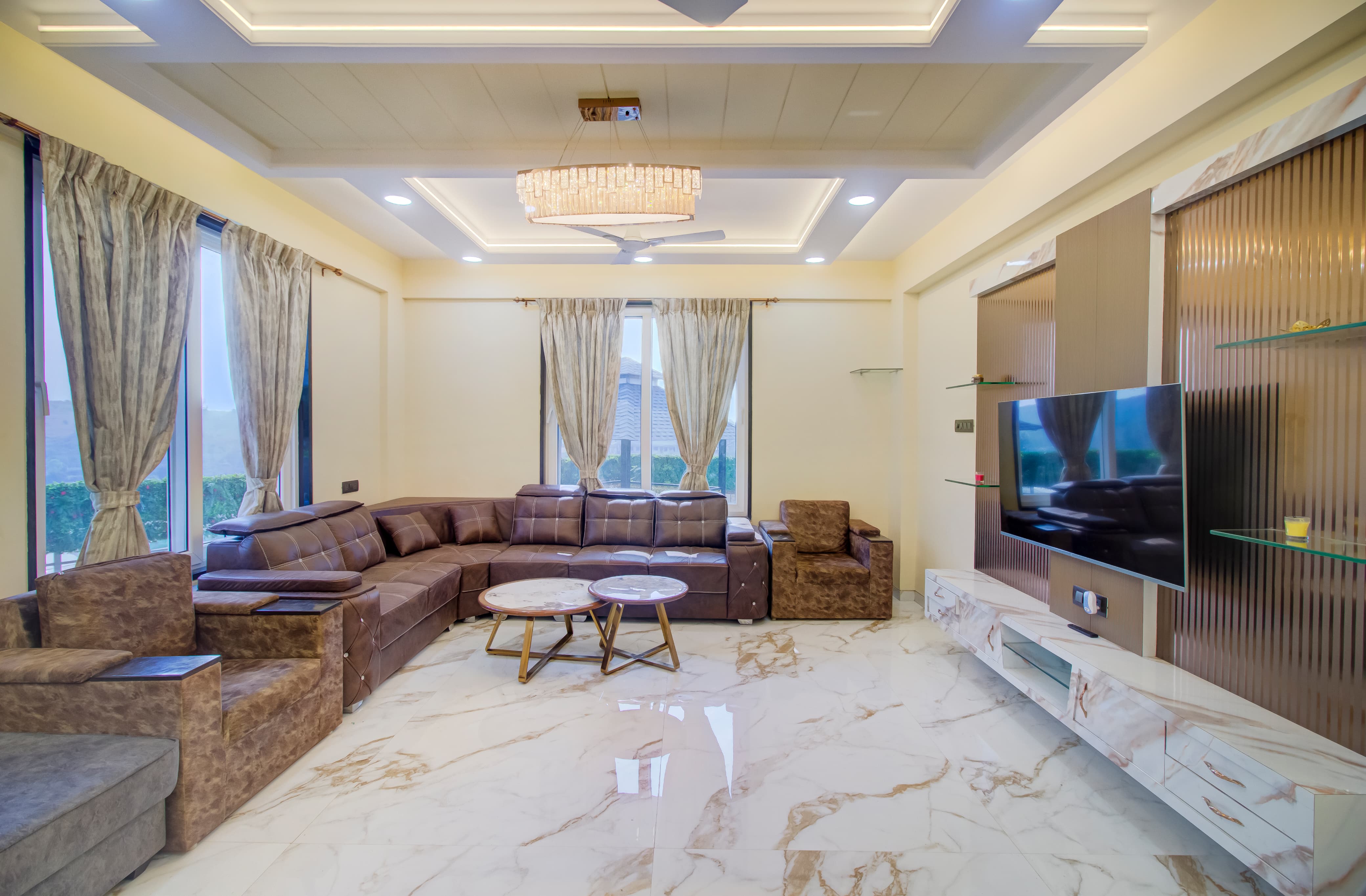 RR Villa Mahabaleshwar - Tap to explore photos