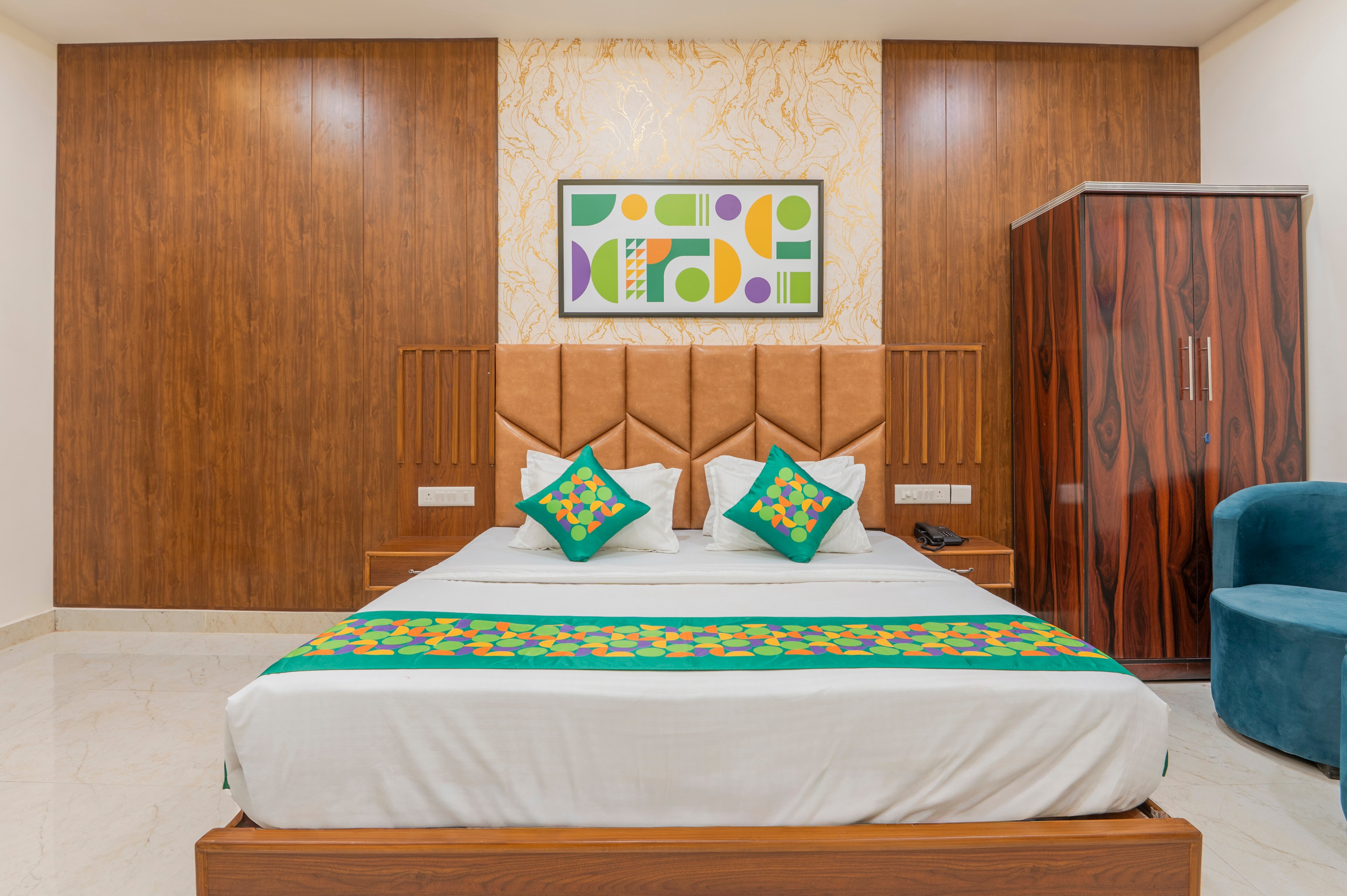 Treebo Gaur Vasundhara - Tap to explore photos