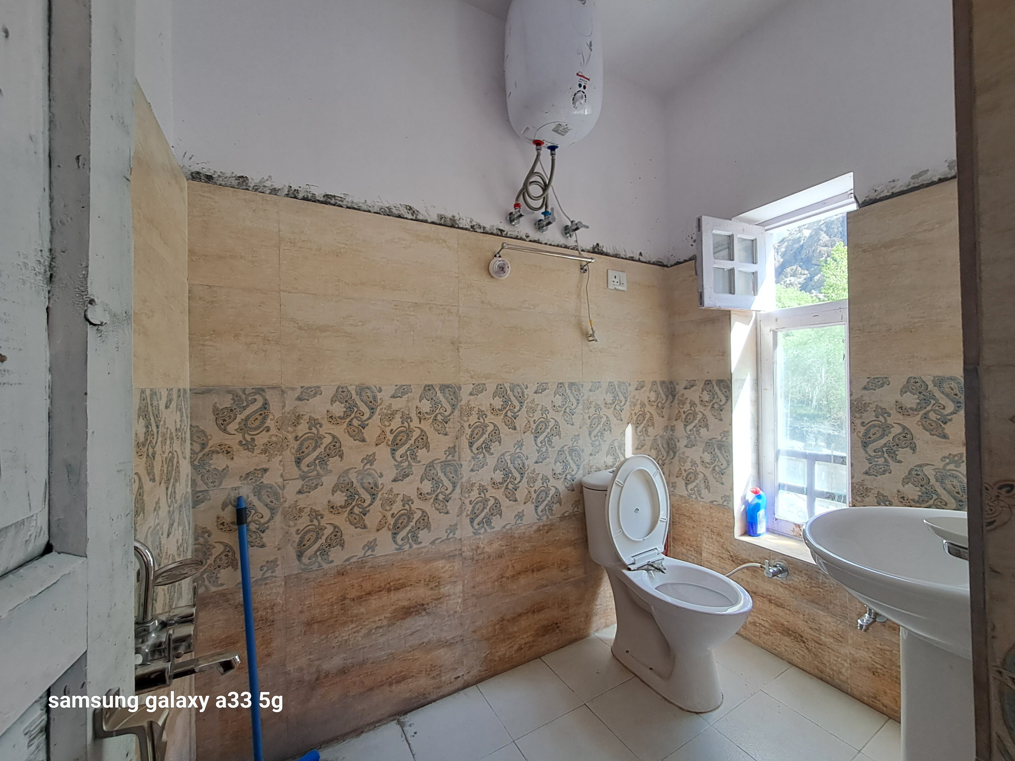Phukhar homestay - Tap to explore photos