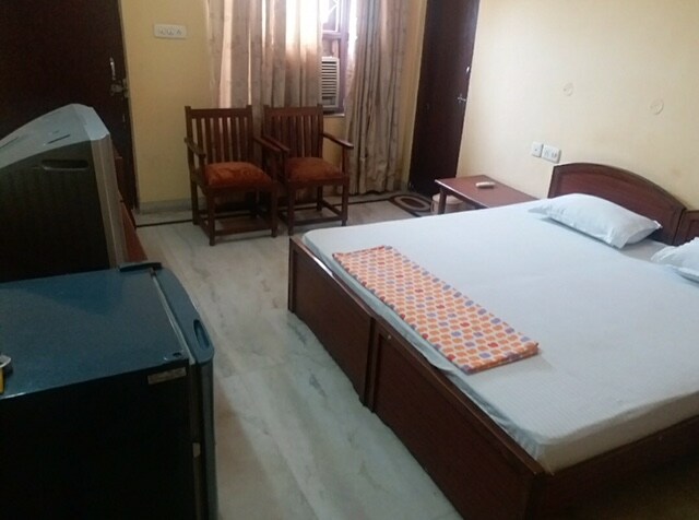 PADMINI GUEST HOUSE - Tap to explore photos