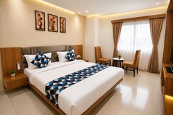 Hotel Lee Grand