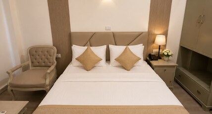 Ambica Palace @ AIIMS Hospital Room Type - Deluxe Room