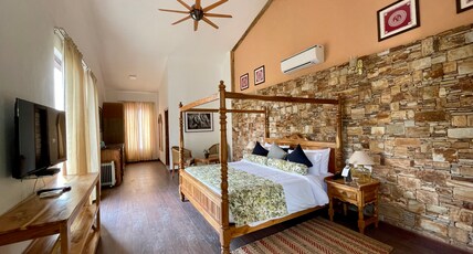 Tree of Life Vanvilas Riveredge, Corbett Room Type - Premium Hideaway Room