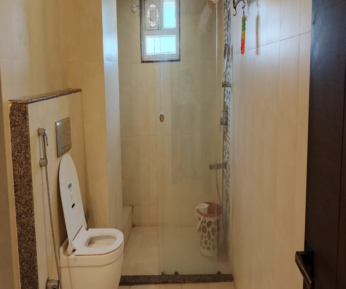 Oak Villa - Tap to explore photos