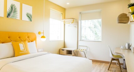 Bloom Hotel - Airport Road Bengaluru Room Type - Standard Queen