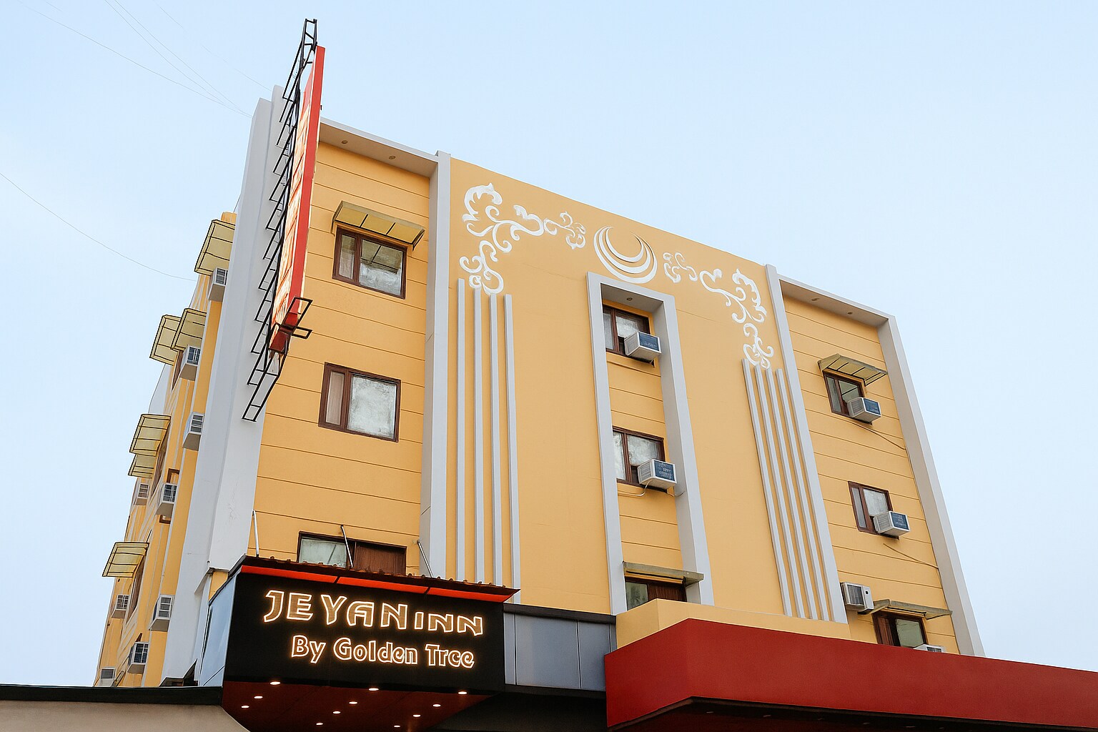 Jeyan Inn by Golden Tree @ karol Bagh - Tap to explore photos