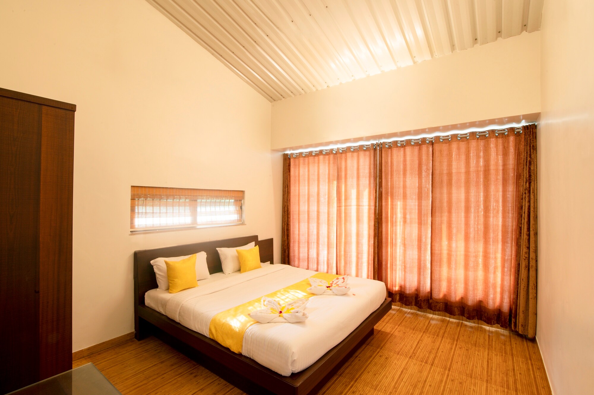 Elite Breeza by Elite Stay | 3 BHK Villa - Tap to explore photos