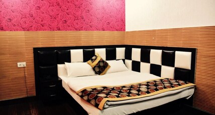 Hotel Red Rose @Bus Stand Jammu Room Type - Superior  Room