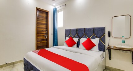 HOTEL AR RESIDENCY Room Type - Classic