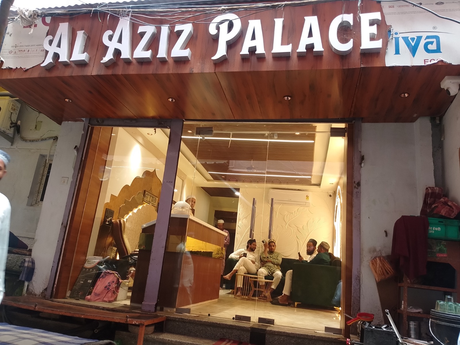 Hotel Al Aziz Palace 30 Mts from Dargah Sharif - Tap to explore photos