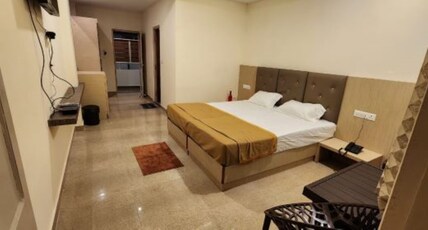 Hotel Eden's Garden Room Type - DOUBLE DELUXE ROOM