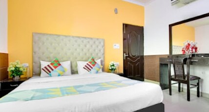 THE LAZEEZ HOTEL -  LAJPAT NAGAR Room Type - Deluxe Room
