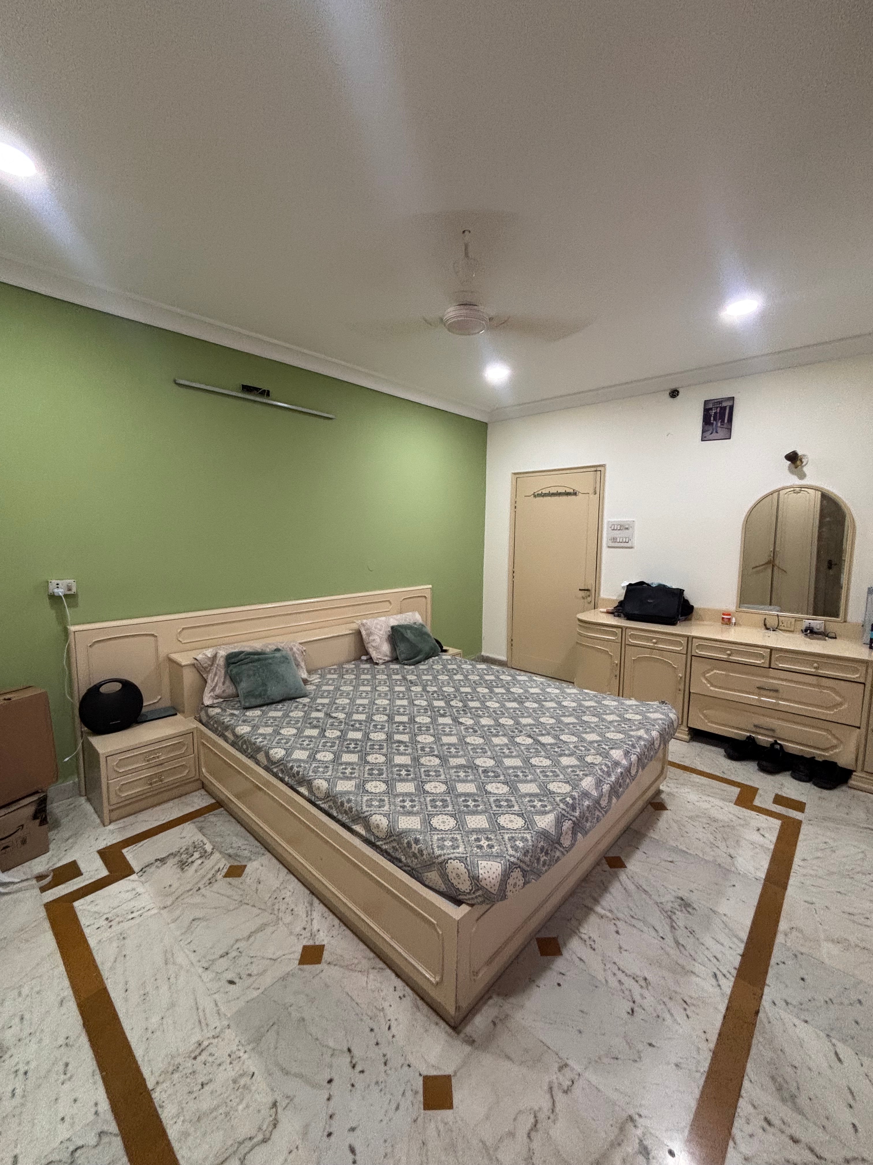 Duplex Penthouse at Banjara Road no 1 - Tap to explore photos