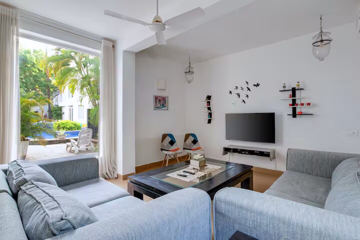 Aspire JiaVilla6 Luxury 4Bhk WiFi Pool Beach700m - Tap to explore photos