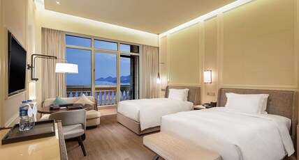 Hilton Dalian Golden Pebble Beach Resort Room Type - TWIN DLX OCEANVW W BALCONY