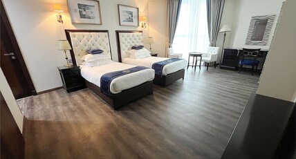 Seven Seas Hotel Room Type - Premium Twin