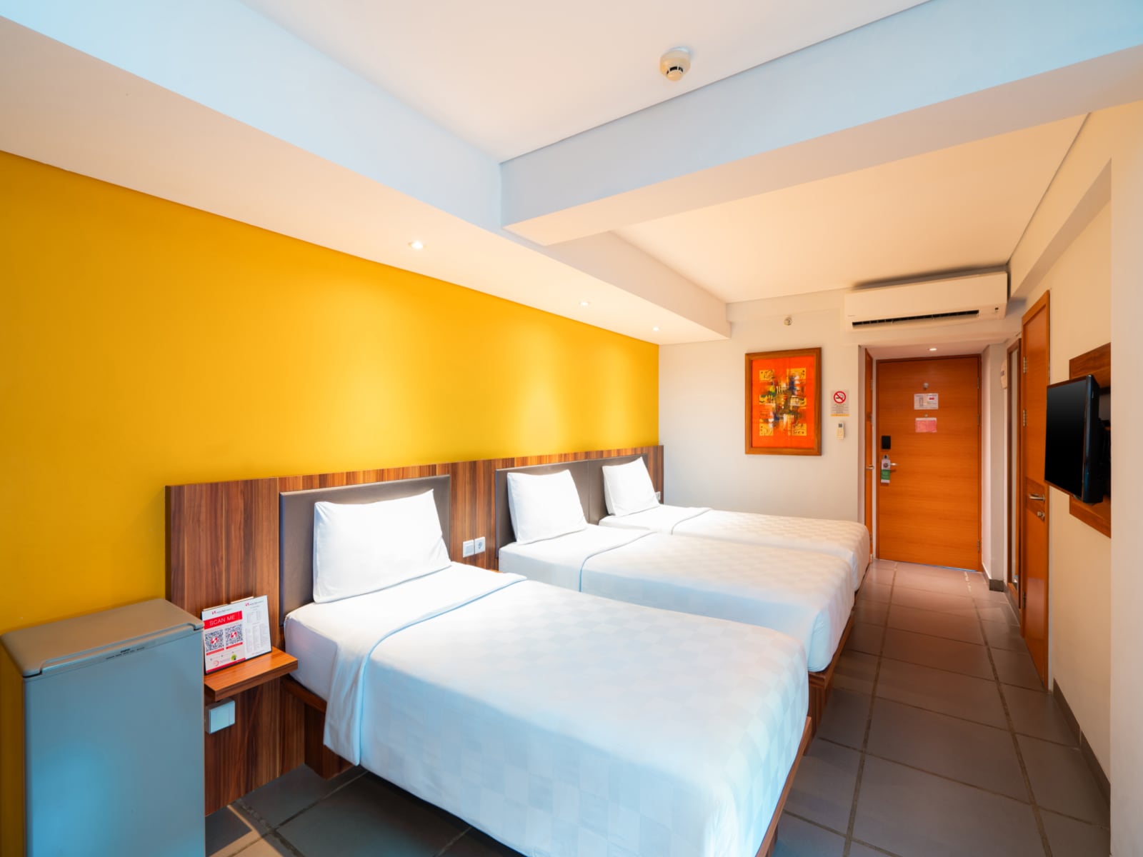Swiss-Belexpress Kuta Legian - Tap to explore photos