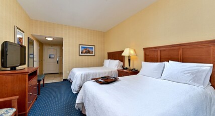 Hampton Inn by Hilton Ellsworth/Bar Harbor Room Type - 2 QUEEN BEDS NONSMOKING