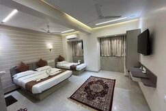 LE GLANCE Rooms & Dormitory