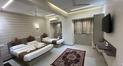 LE GLANCE Rooms & Dormitory Room Type - Suite