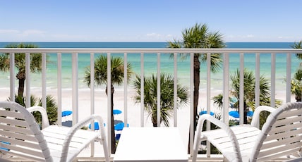 DoubleTree Beach Resort by Hilton Tampa Bay - North Redingto Room Type - TOP FLOOR 2 QUEEN GULF VW