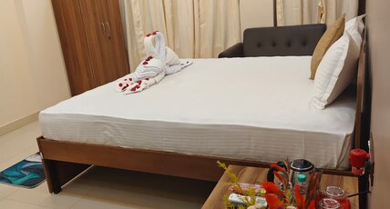 Sky Land Room Type - Deluxe Room with Garden View