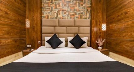 Brill Marina 10 mins from Sealdah Station Room Type - Standard