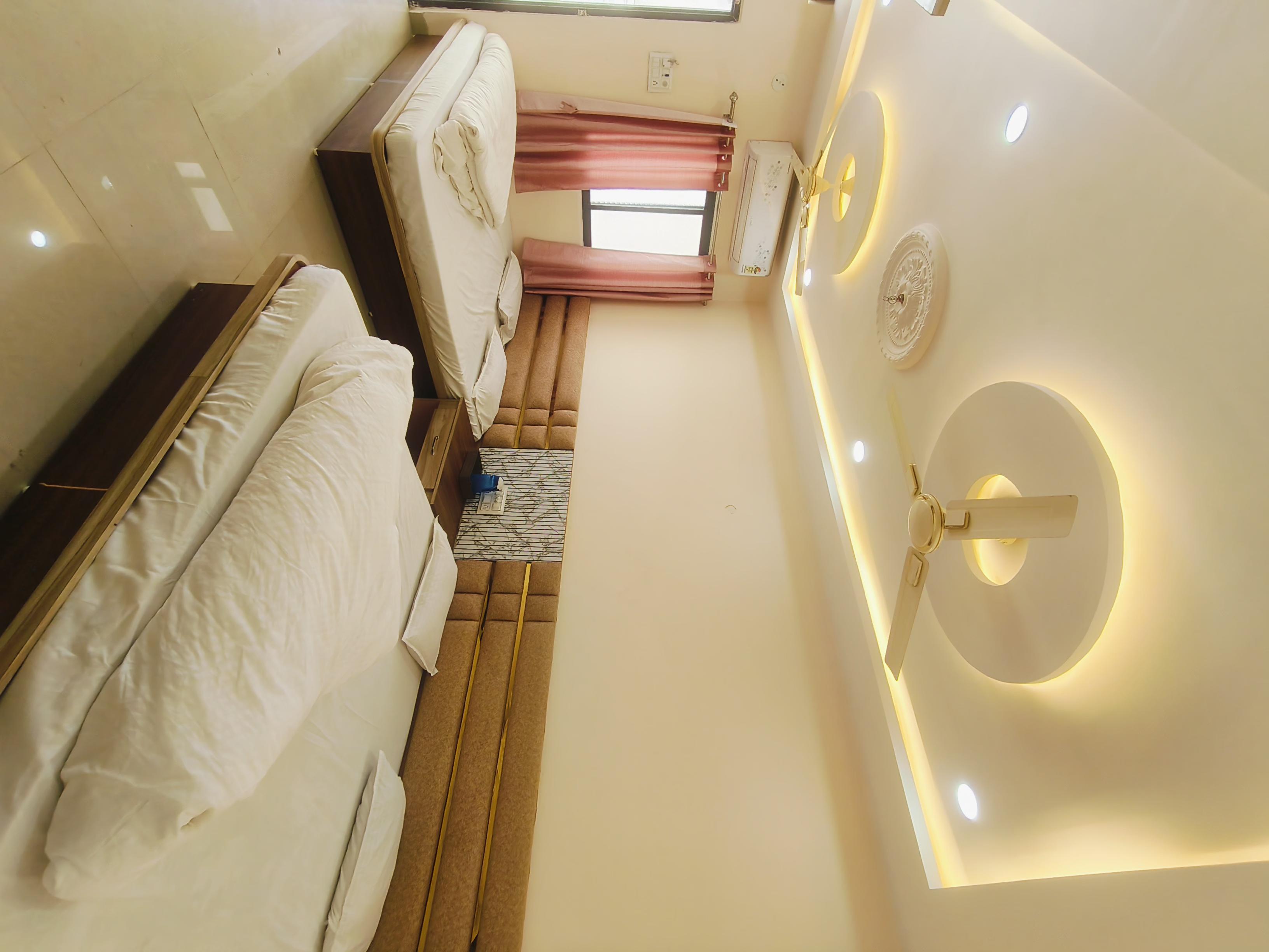 Shree Trilokeshwar Homestay - Tap to explore photos