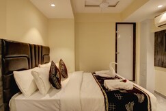 Hotel Sapphire Inn Residency