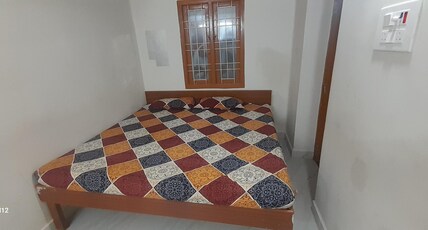 Mahadev Residency Room Type - Deluxe double room 101