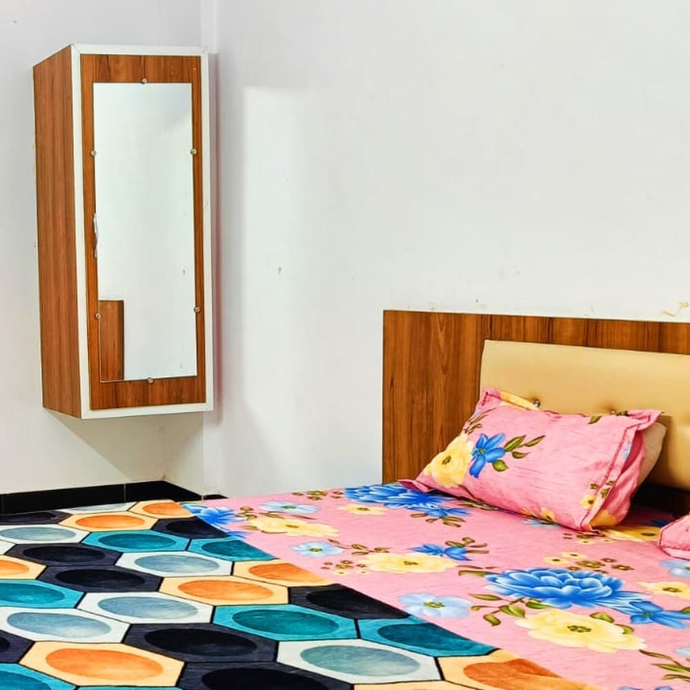 Hotel Lucky Place - Tap to explore photos