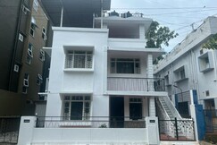 Downtown Delight 2 bhk Central Bangalore