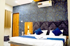 Hotel Mahalok Palace