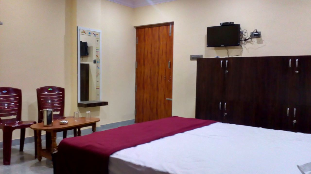 MATHRUSHREE COMFORTSS - Tap to explore photos