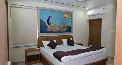 Balaji resort Room Type - Deluxe Room with Air Conditioning