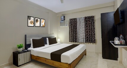 Super Hotel O New Marine Drive Puri Formerly Padmahar Room Type - Deluxe