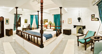 Neemrana Fort-Palace Room Type - Heritage Splendour Room