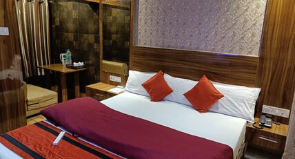 BALAKA LODGE Room Type - PREMIUM AC ROOM