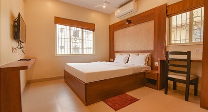 Dream Plaza near Biswa Bangla Gate Room Type - Luxury Room with Air Conditioning Dream Plaza near Biswa Bangla Gate Room Type - Luxury Room with Air Conditioning