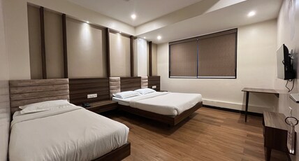 Hotel Raj Room Type - Deluxe Studio
