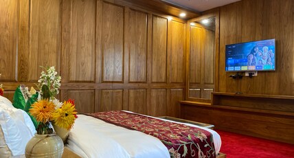 Kashmir Mahal Resorts by Stay Pattern - Dal Lake Room Type - Premier Cottage with Private Garden