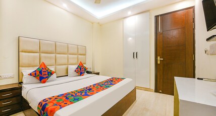 FabHotel AK Villa Room Type - Deluxe Room