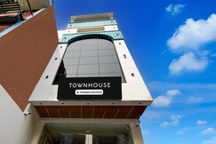 Super Townhouse Bairhana Road Prayagraj