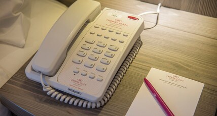 Crowne Plaza ROYAL VICTORIA SHEFFIELD Room Type - 1 King Victorian Suite